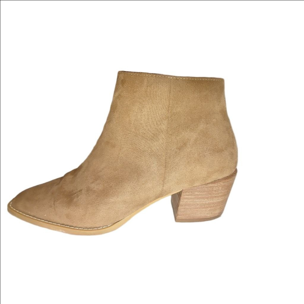 Linea Paola Windy Snip Booties Size 7